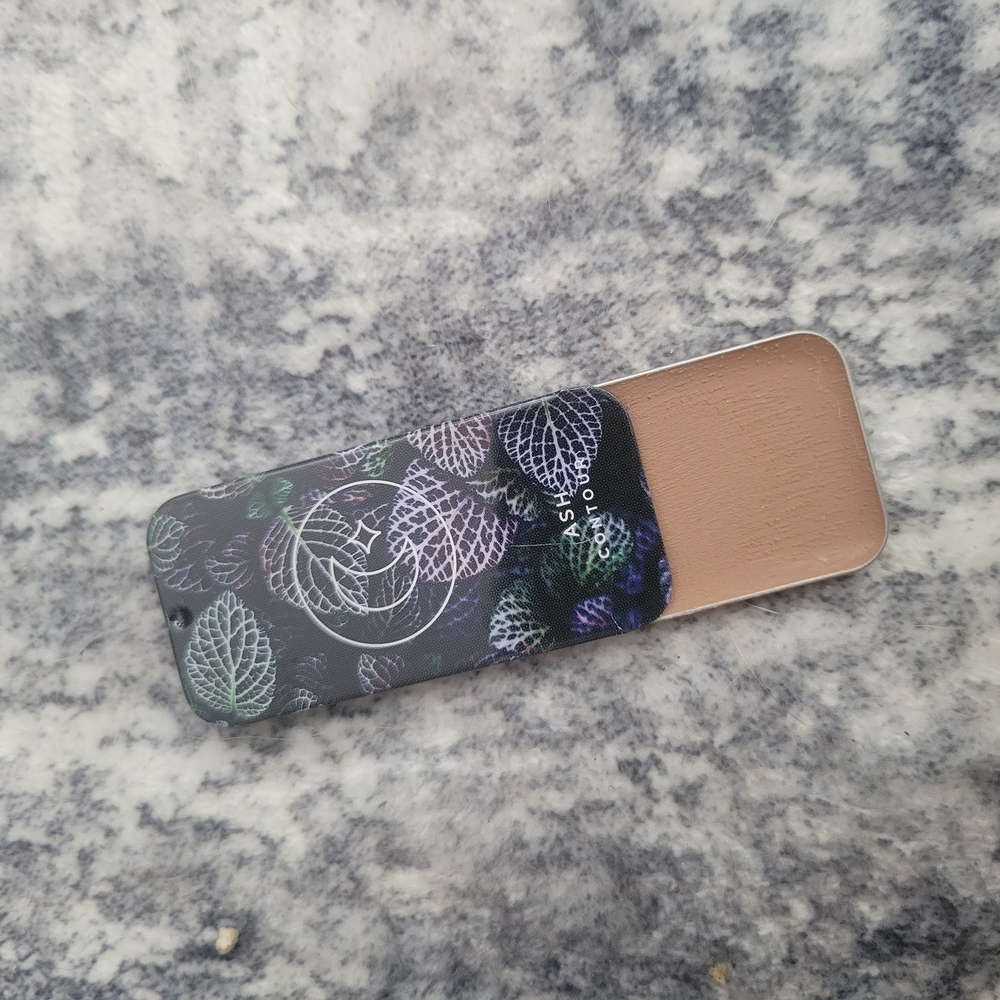 Floral Patterned Makeup Compact